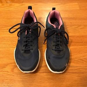 Women’s Ryka Shoe Navy & Pink/ Purple - Size 7